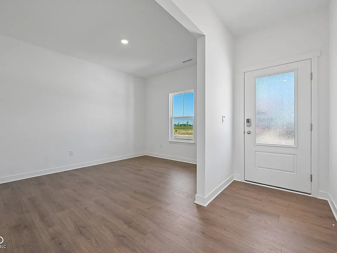 4 bed, 2.5 bath, 2346 sqft, $2,795 — Photo 4