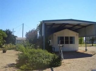 196 Holiday Rambler Dr, Whitney, TX 76692