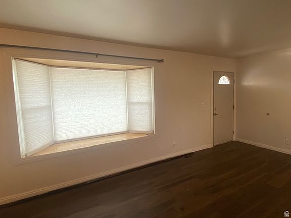 4th image of 315 Giraud Ave
