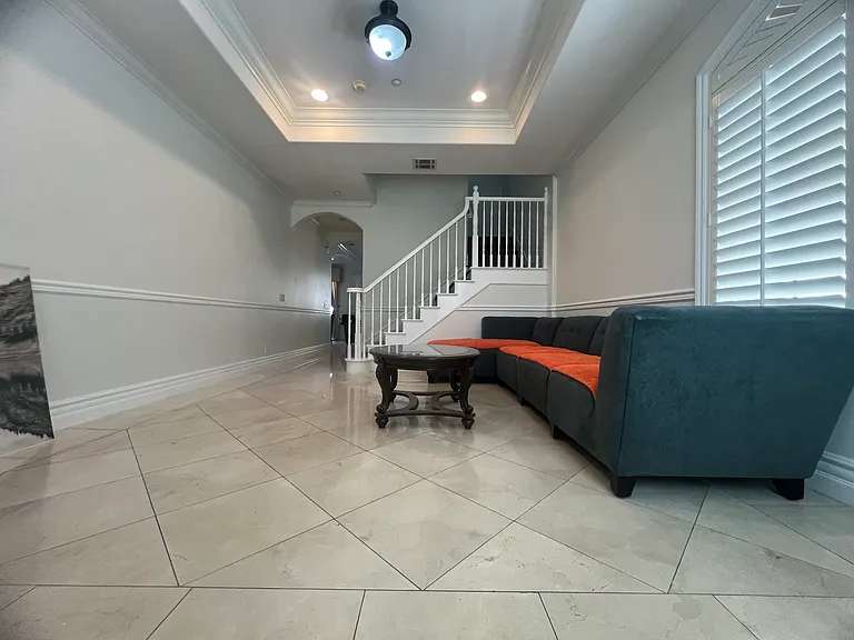 525 S 5th Ave #C — Photo 12