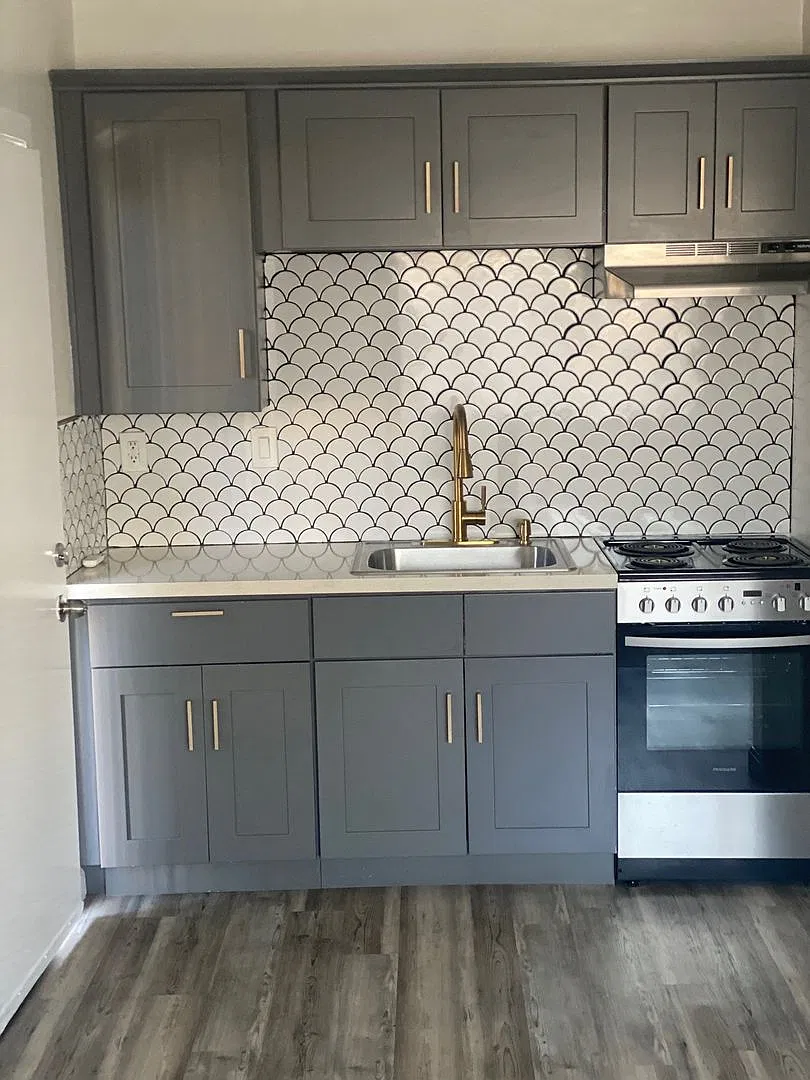 5642 Klump Ave. — Photo 4