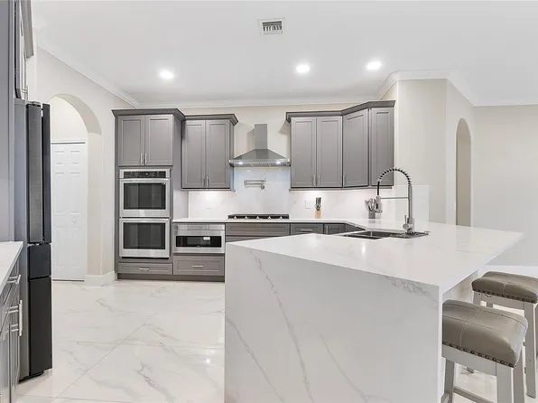 1774 SW Commargo, Port St Lucie, FL 34987