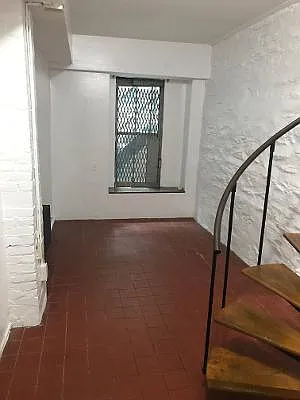 Rented by Magnone Real Estate | media 13