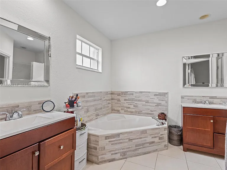4401 NW 113th Ct — Photo 25