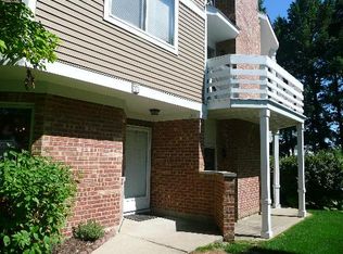 1111 Courtland Dr #1111, Buffalo Grove, IL