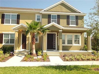 2 STORY TOWNHOME : LARGE END UNIT