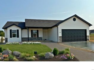 187 Rivers Edge Dr, Moscow Mills, MO 63362