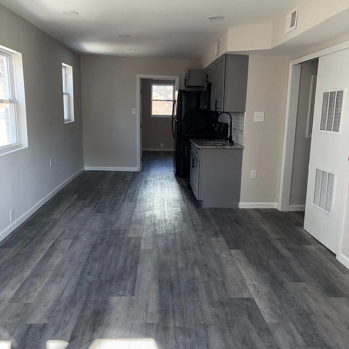 1 bed, 1234 sqft, $1,250 — Photo 2