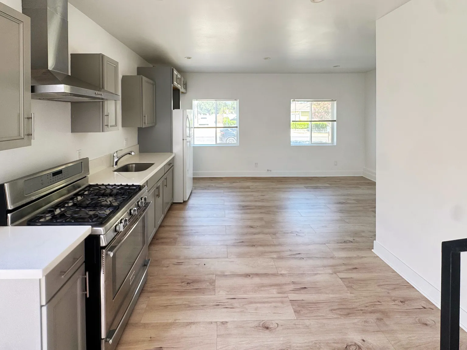 2 bed, 720 sqft, $2,449 — Photo 1