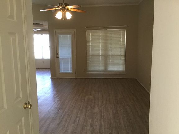 2nd image of 1013 Kirby Ave