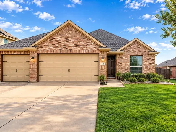 60 Heron Dr, Sanger, TX 76266