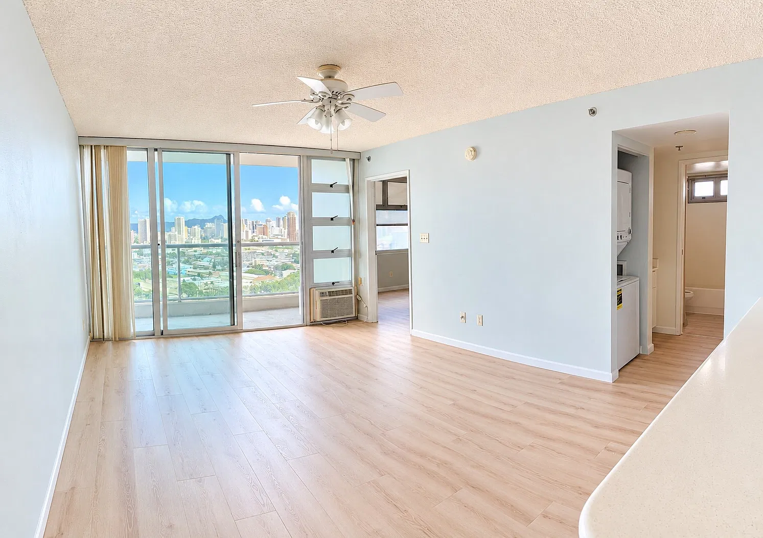 2 bed, 736 sqft, $2,850 — Photo 3