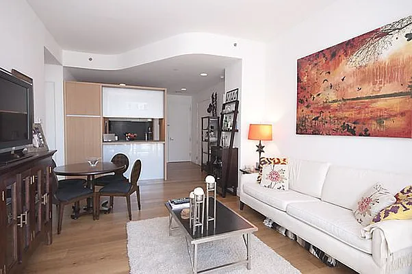 Rented by Carroll Group Residential Inc | media 26