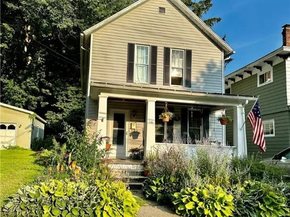 16 Leverett St, Fredonia, NY 14063
