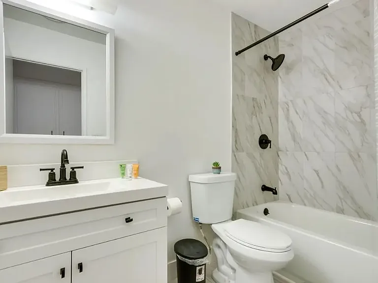 624 Randall St — Photo 3