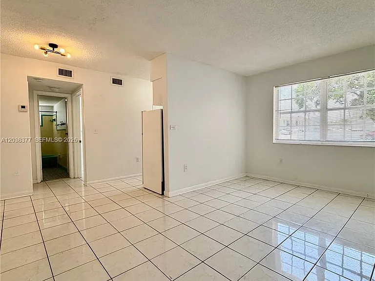 4340 NW 11th St #4 — Photo 3