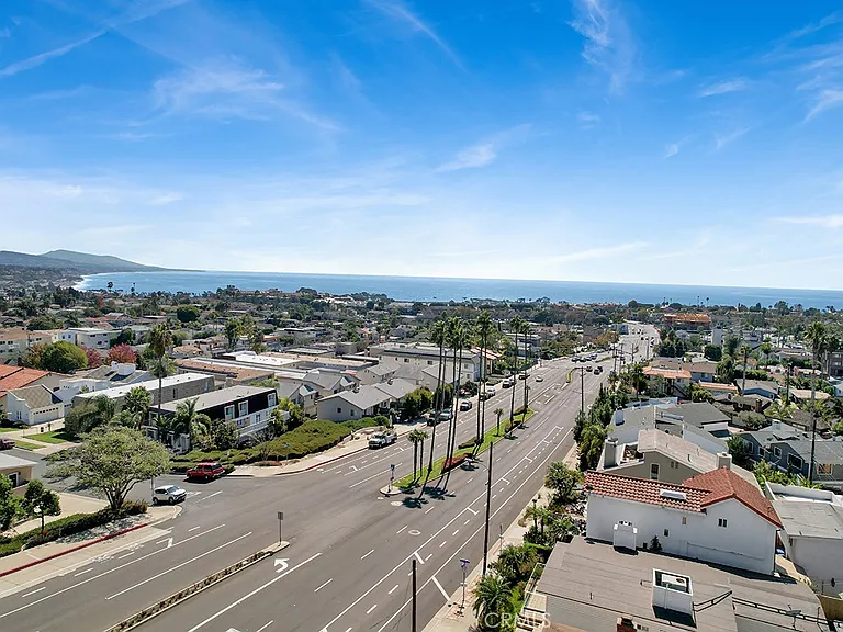 33841 Golden Lantern St — Photo 36