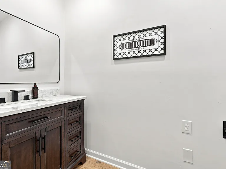 4225 Twin Rivers Dr — Photo 20