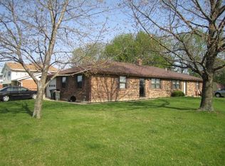 4146 Crest Manor Dr, Hamilton, OH 45011