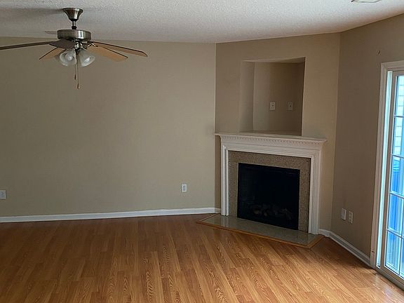 4th image of 5207 Pomfret St
