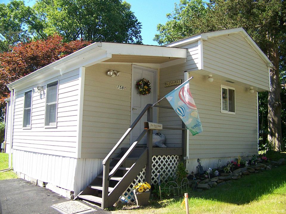 Welcome to 158A Bayberry Lane!