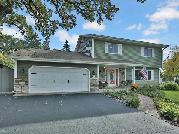 9653 Able St NE, Blaine, MN 55434