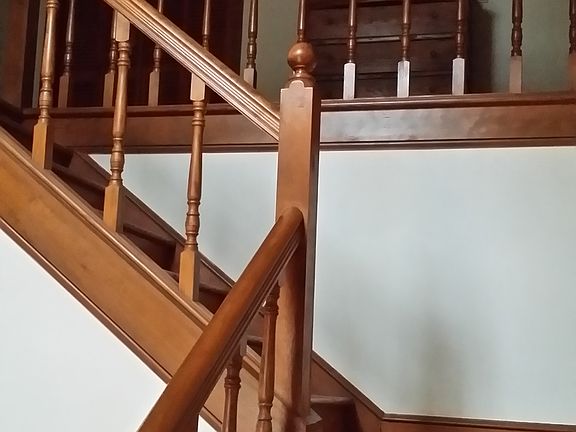 Oak Staircase/Foyer/Landing