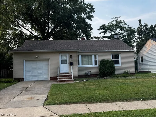 30107 Thomas St, Willowick, OH 44095
