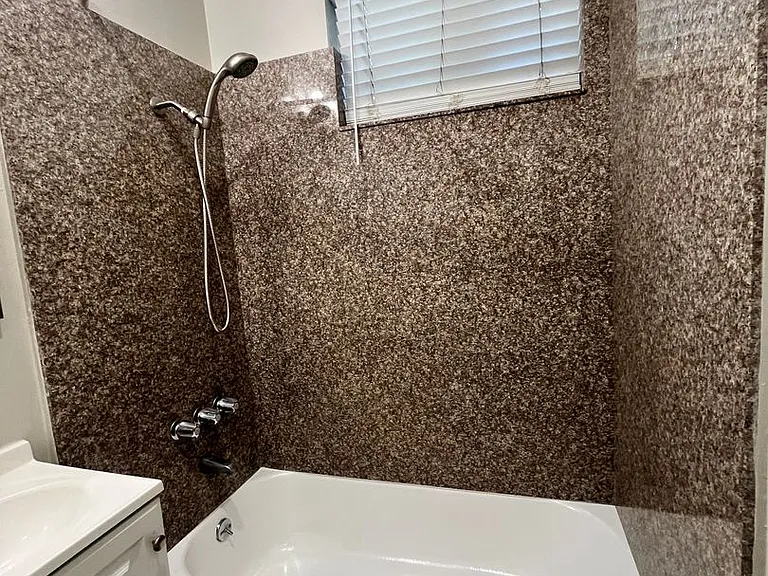 0028 Berro Family Building — Photo 11