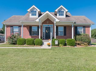 155 Farmview Dr, Mt Washington, KY 40047