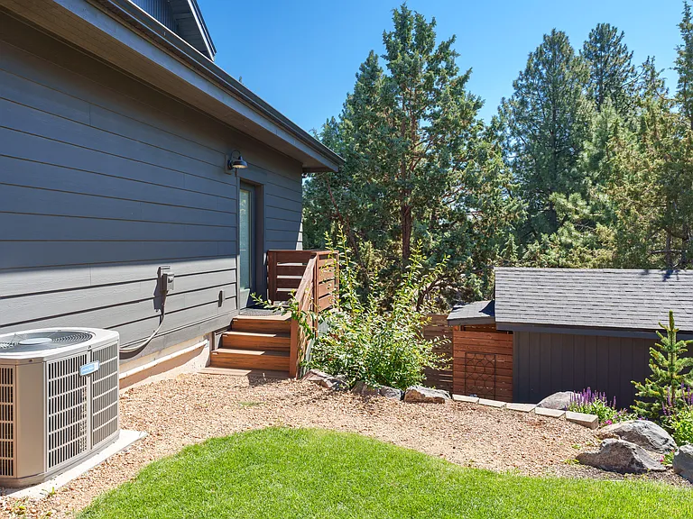 61000 SE Crane Peak Ct — Photo 40