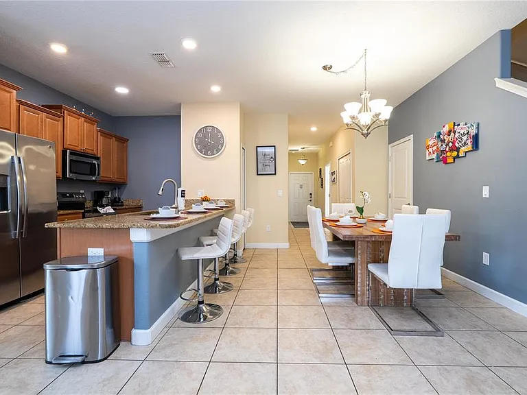 4908 Clock Tower Dr — Photo 33