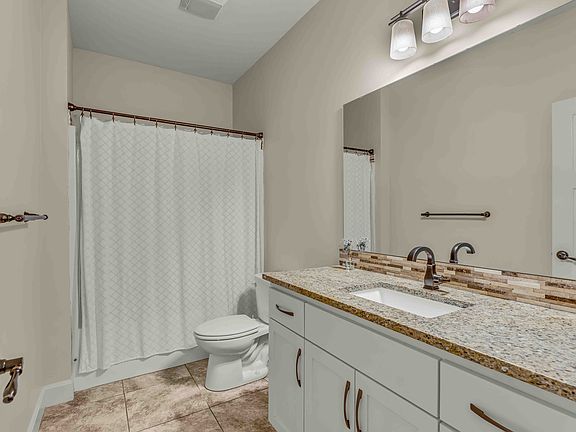 4th image of 2250 Lake Pointe Dr #1502