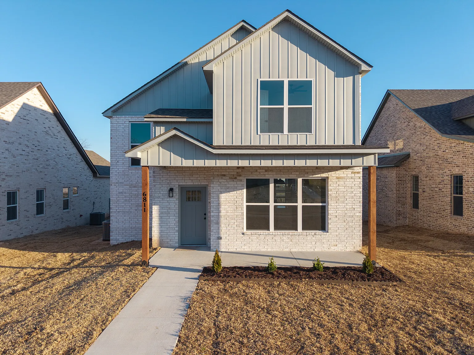 3 bed, 2.5 bath, 1700 sqft, $2,200 — Photo 2