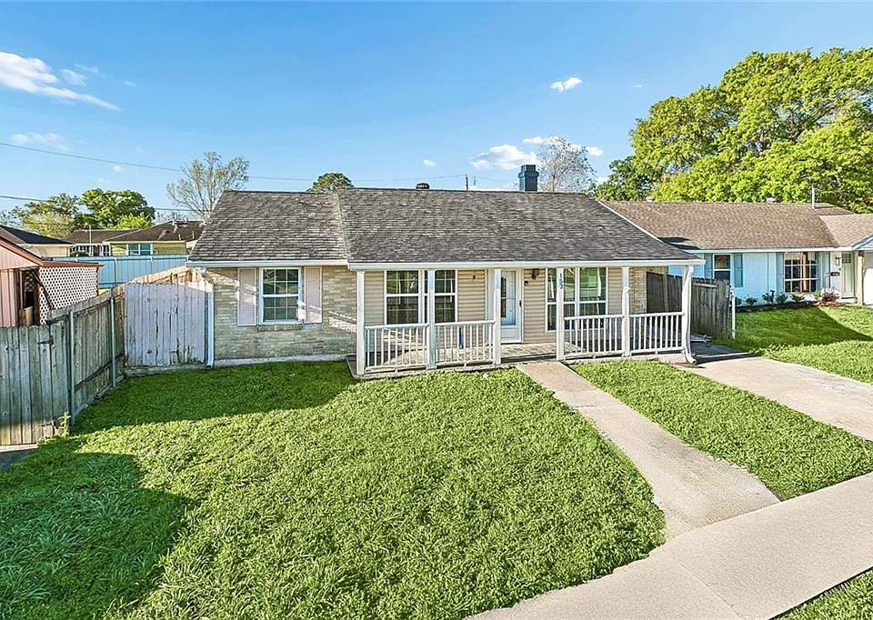 1st image of 153 Elaine Dr