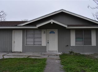 1526 Barcelona Dr, Corpus Christi, TX 78416