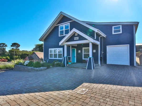 441 NW Hurbert St, Newport, OR 97365