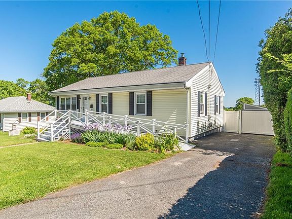 2nd image of 114 Grinnell Ave