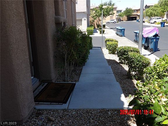 5th image of 8951 Harmony Grove Ave