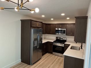 16335 Comstock St, Grand Haven, MI 49417