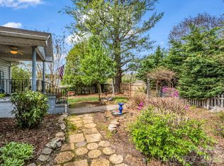 110 Houston St, Hendersonville, NC 28792