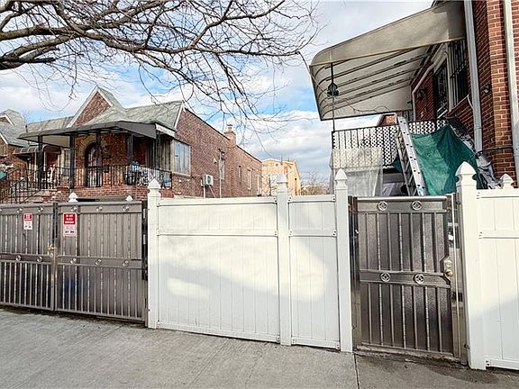 4th image of 2601 Avenue X