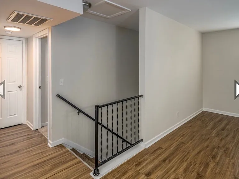 Kingston Green Apartments — Photo 49