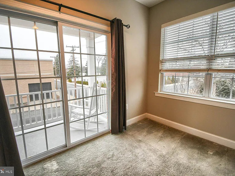 39 N Mitchell Ave — Photo 15