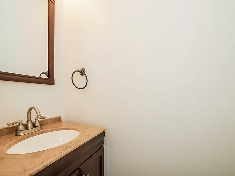 91 Christopher Dr — Photo 16