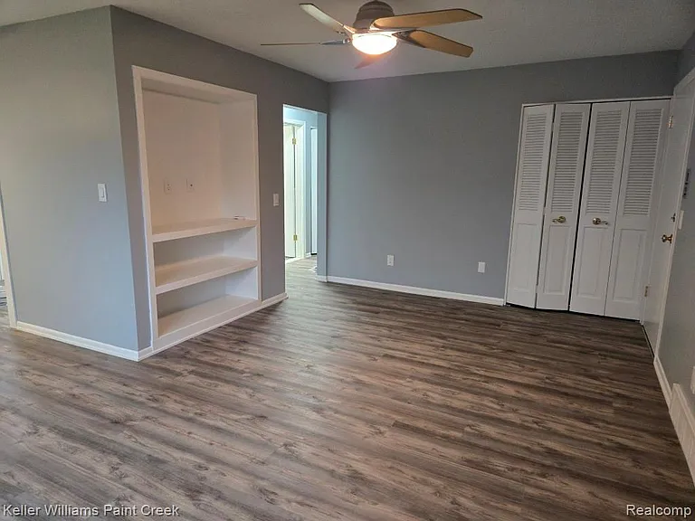 3105 Linwood Ave — Photo 9