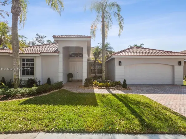 2883 Oakbrook Dr, Fort Lauderdale, FL 33332
