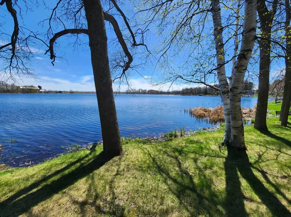 250 Magnor Lake Ct, Clayton, WI 54004
