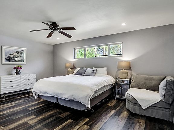 4th image of 260 E Cercado Ln