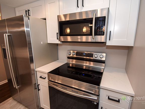 2nd image of 156 Berwick Pl #22G